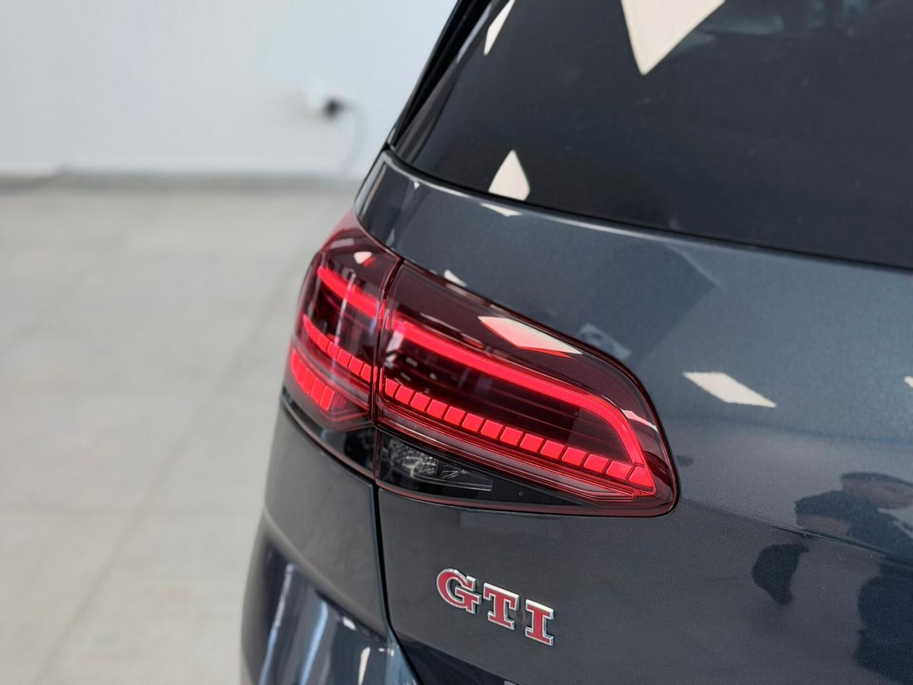 Volkswagen Golf GTI Performance 2.0 245 CV TSI 5p. BMT
