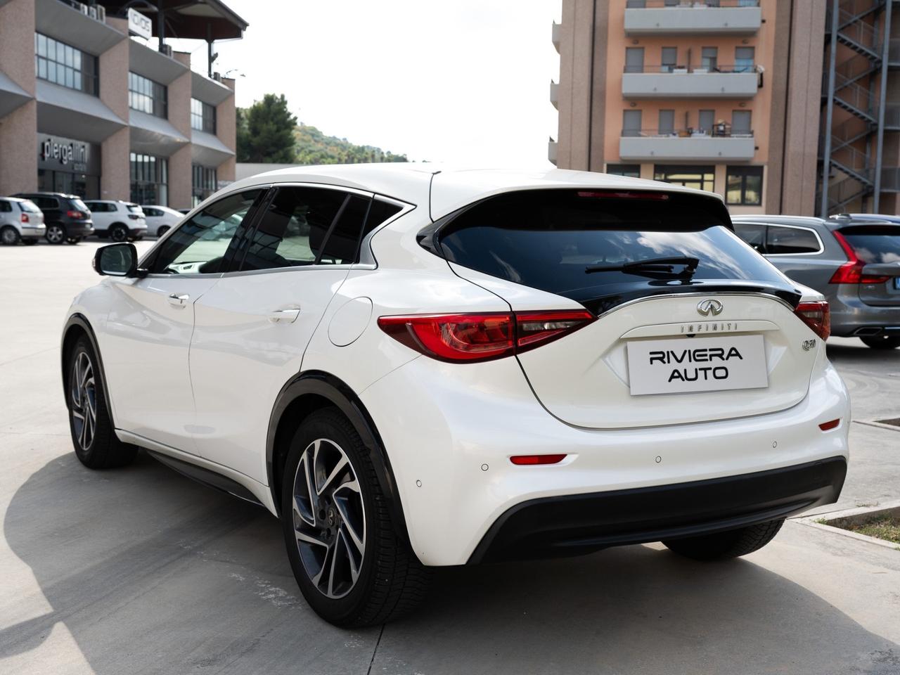 Infiniti Q30 1.5 diesel DCT Business Executive