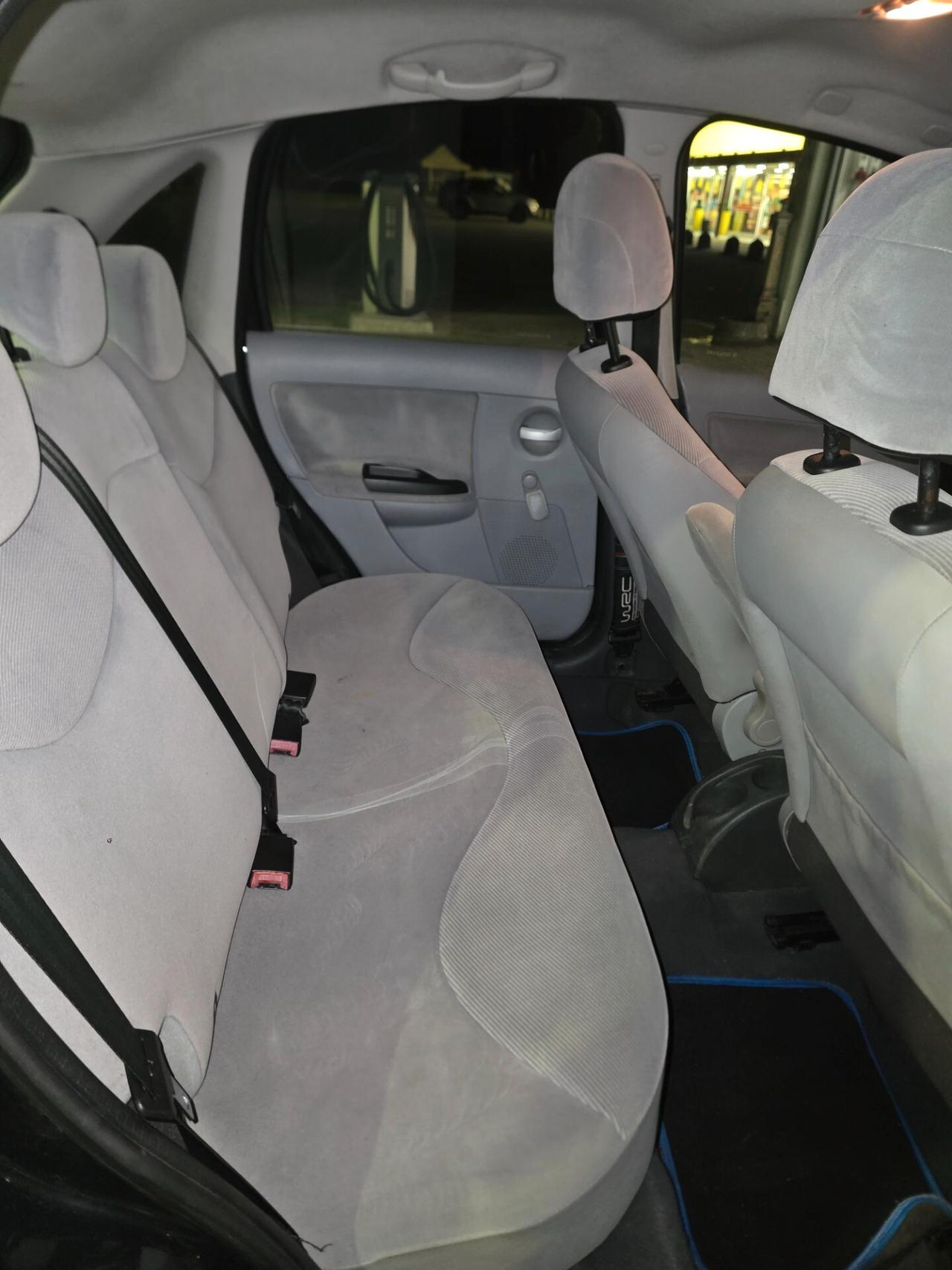 Citroen C3 1.1 airdream Gold by Pinko