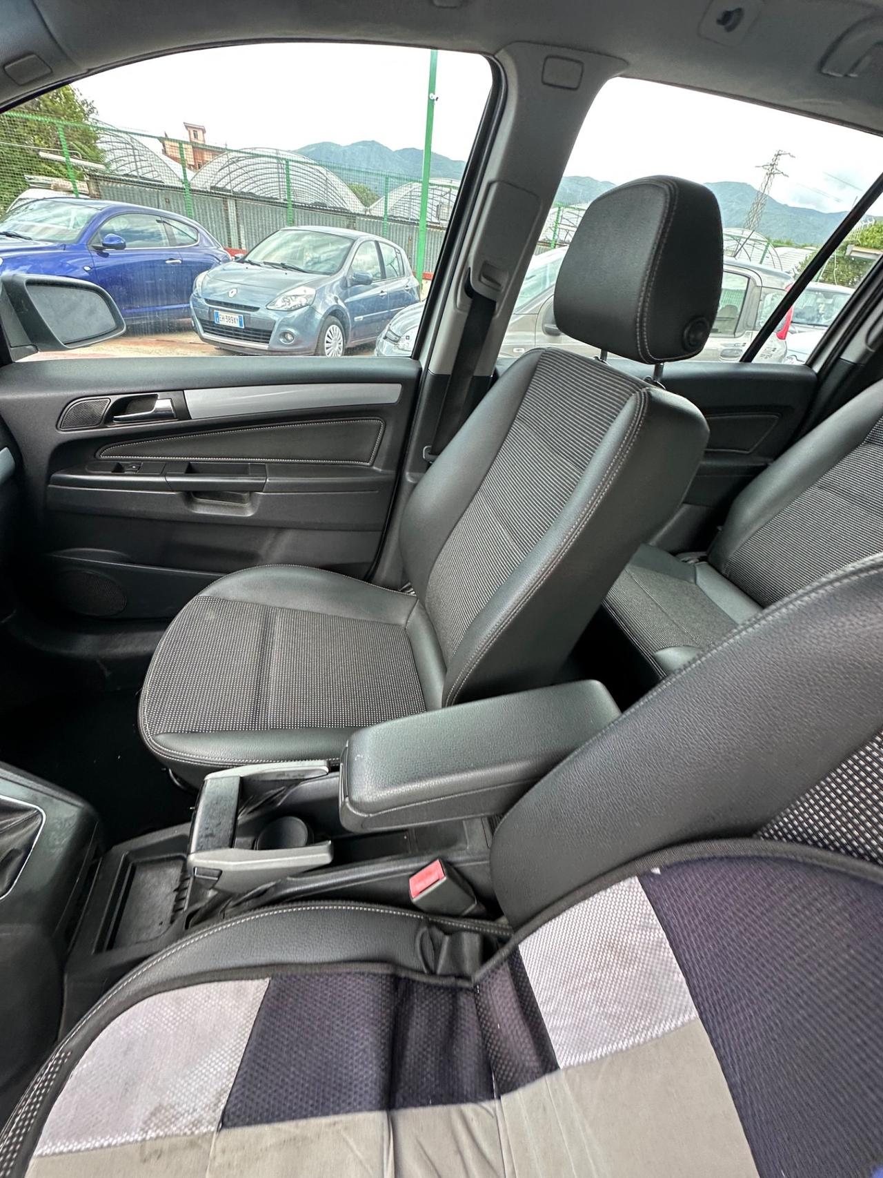Opel Zafira 1.6 16V ecoM 94CV Cosmo