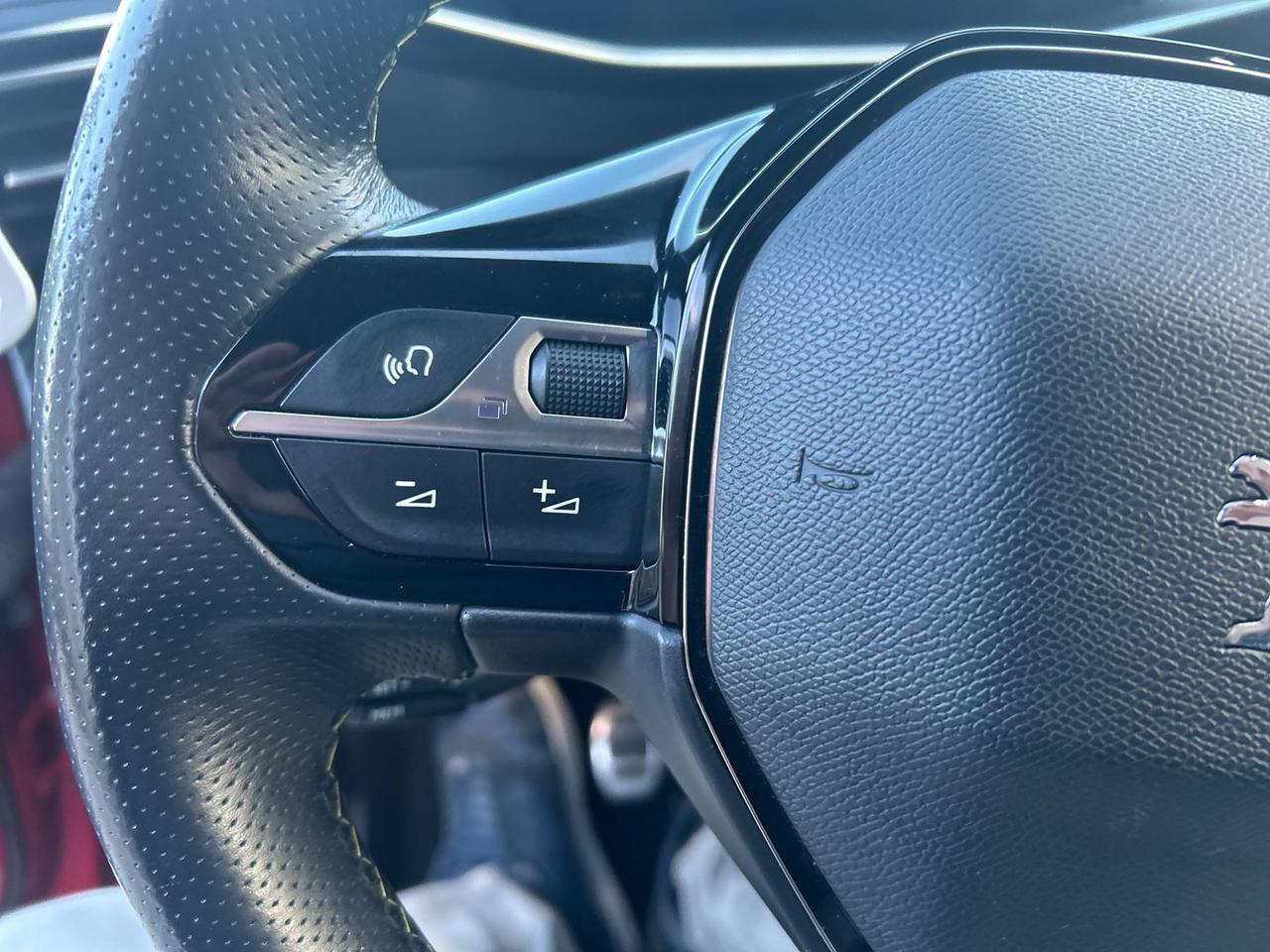 Peugeot 2008 GT 1.5 Blue HDI 110 #7750