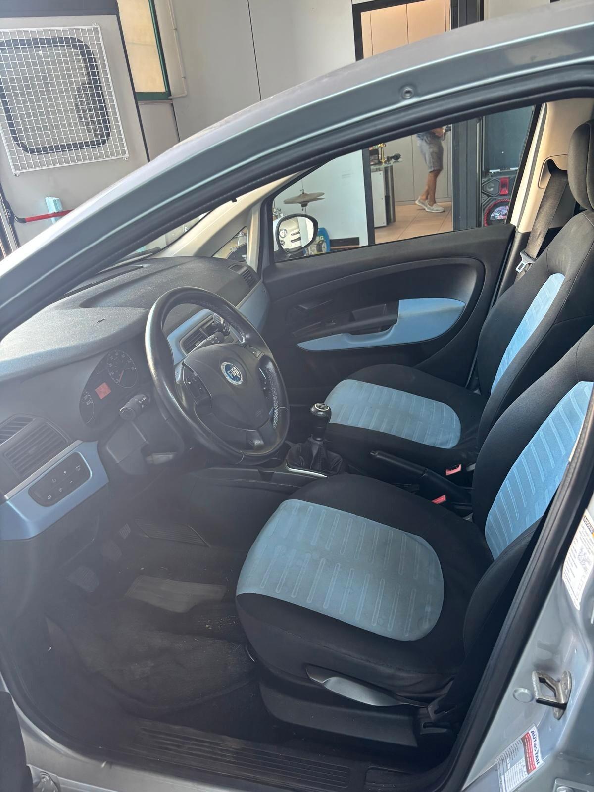 Fiat Grande Punto Grande Punto 1.3 MJT 75 CV 5 porte Active