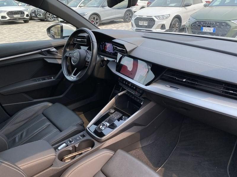 Audi A3 SPB S Line interno ed esterno 2.0 TDI 150CV S-Tronic 35