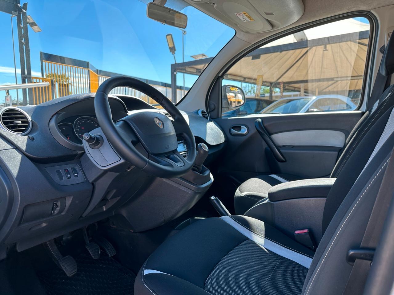 RENAULT Kangoo 1.5 dCi 75 CV Start & Stop Life N1