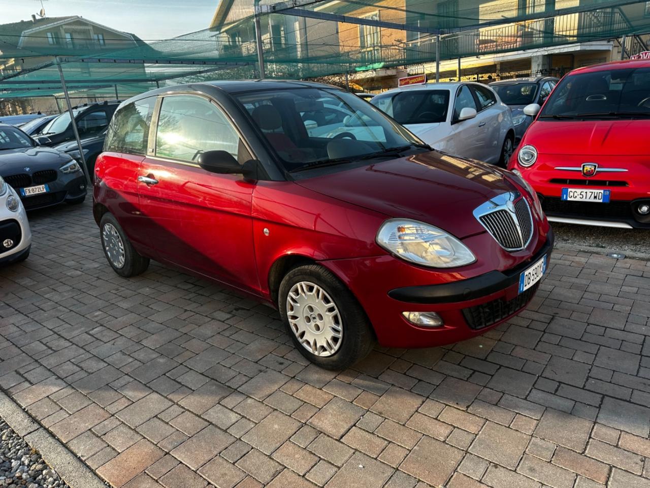 Lancia Ypsilon 1.2 16V Oro