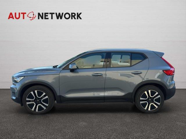 VOLVO XC40 B4 AWD Geartronic Momentum
