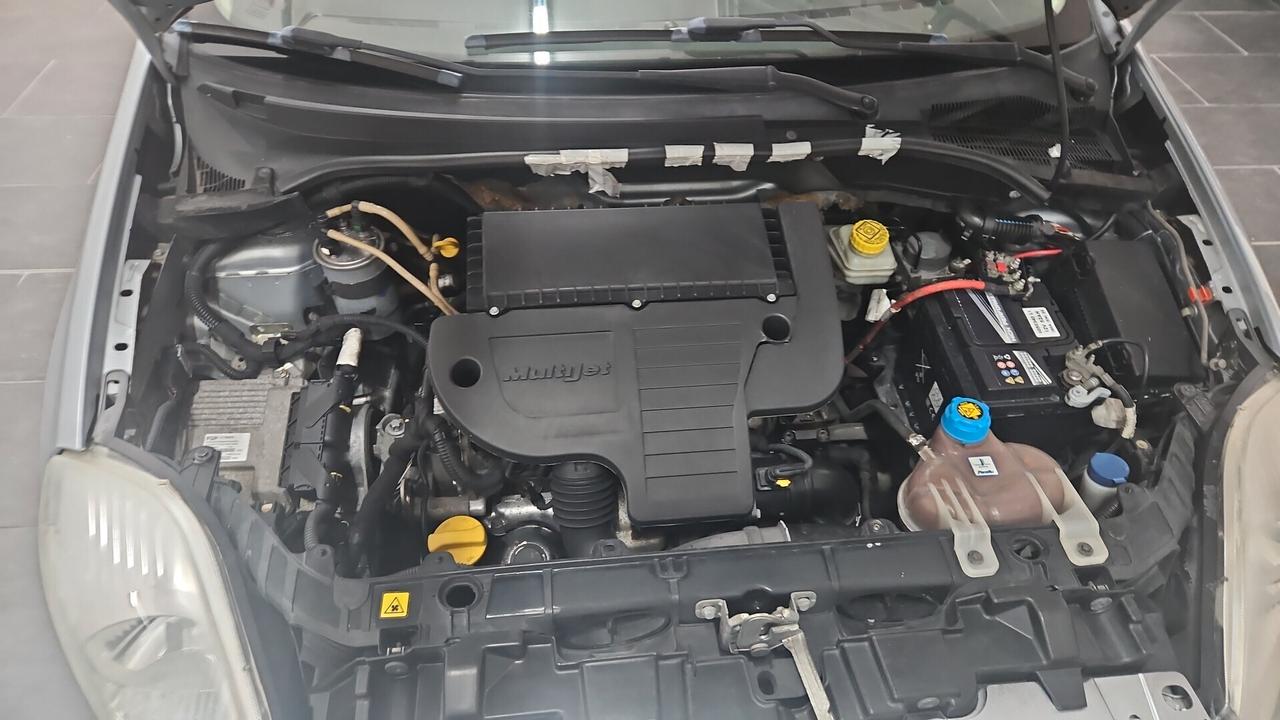 Fiat Grande Punto 1.3 MJT 75 CV 5 porte Dynamic
