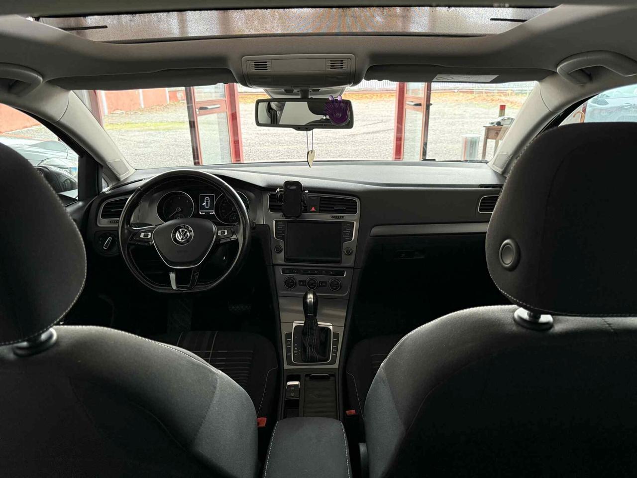 Volkswagen Golf 2.0 TDI DSG 5p. Lounge 150CV TETTO APRIBILE