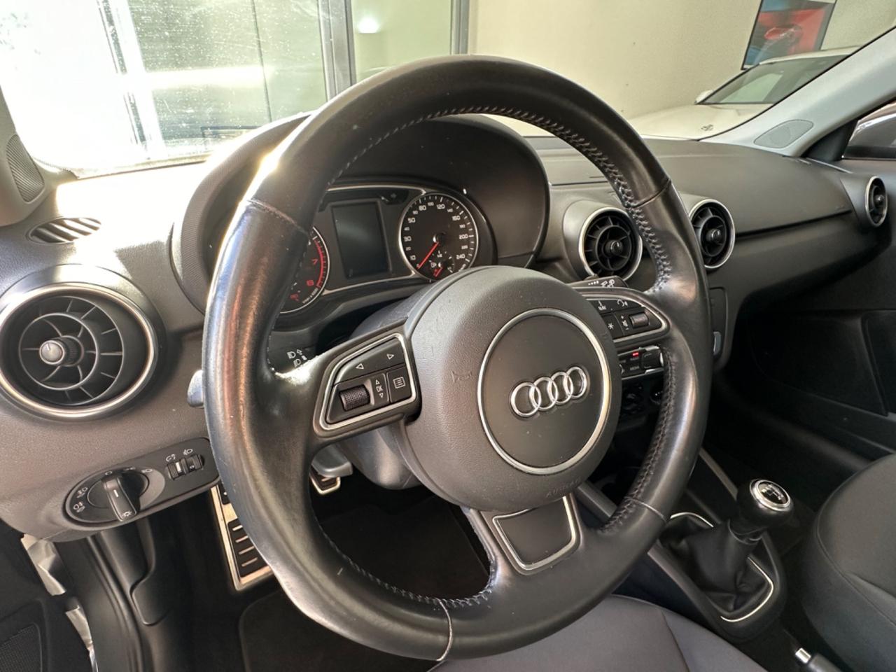 Audi A1 1.0 TFSI ultra S tronic Design