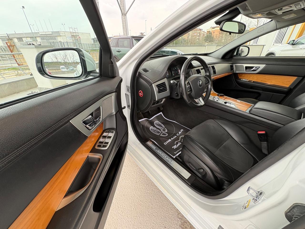 Jaguar XF Sportbrake 2.2 D Limited Edition