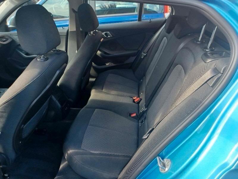 Bmw 116 116d 5p. Business Advantage