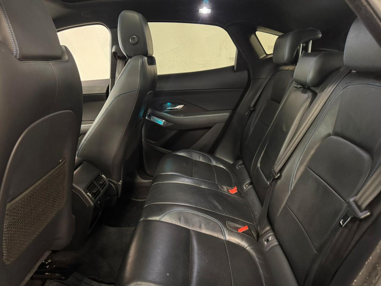 Jaguar E-Pace 2.0D 180 CV AWD R-Dynamic S