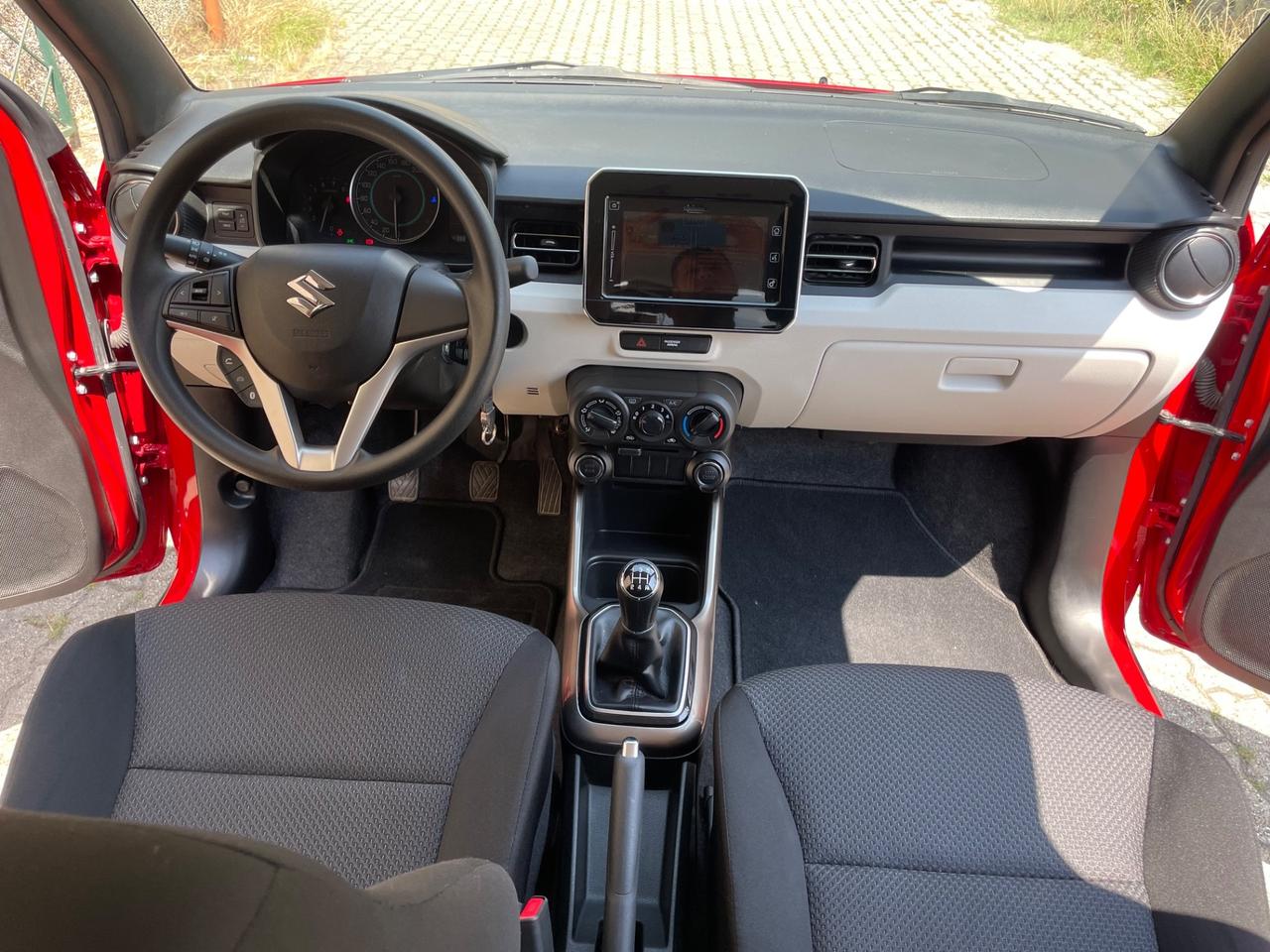 Suzuki Ignis 1.2 Dualjet Top -18.000km-