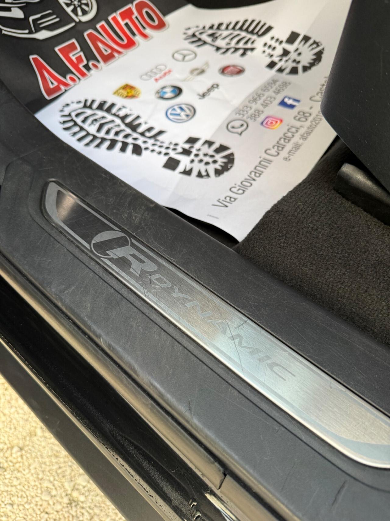 Land Rover Range Velar 2.0D I4 240 CV R-Dynamic