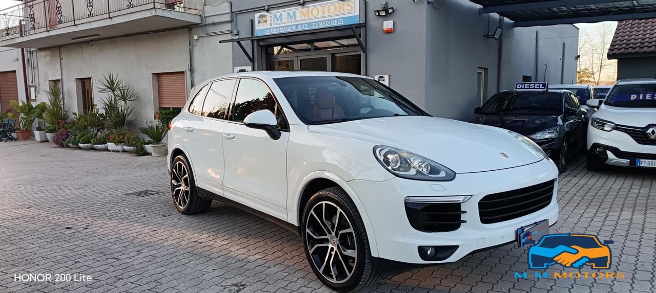 Porsche Cayenne 3.0 tiptronic