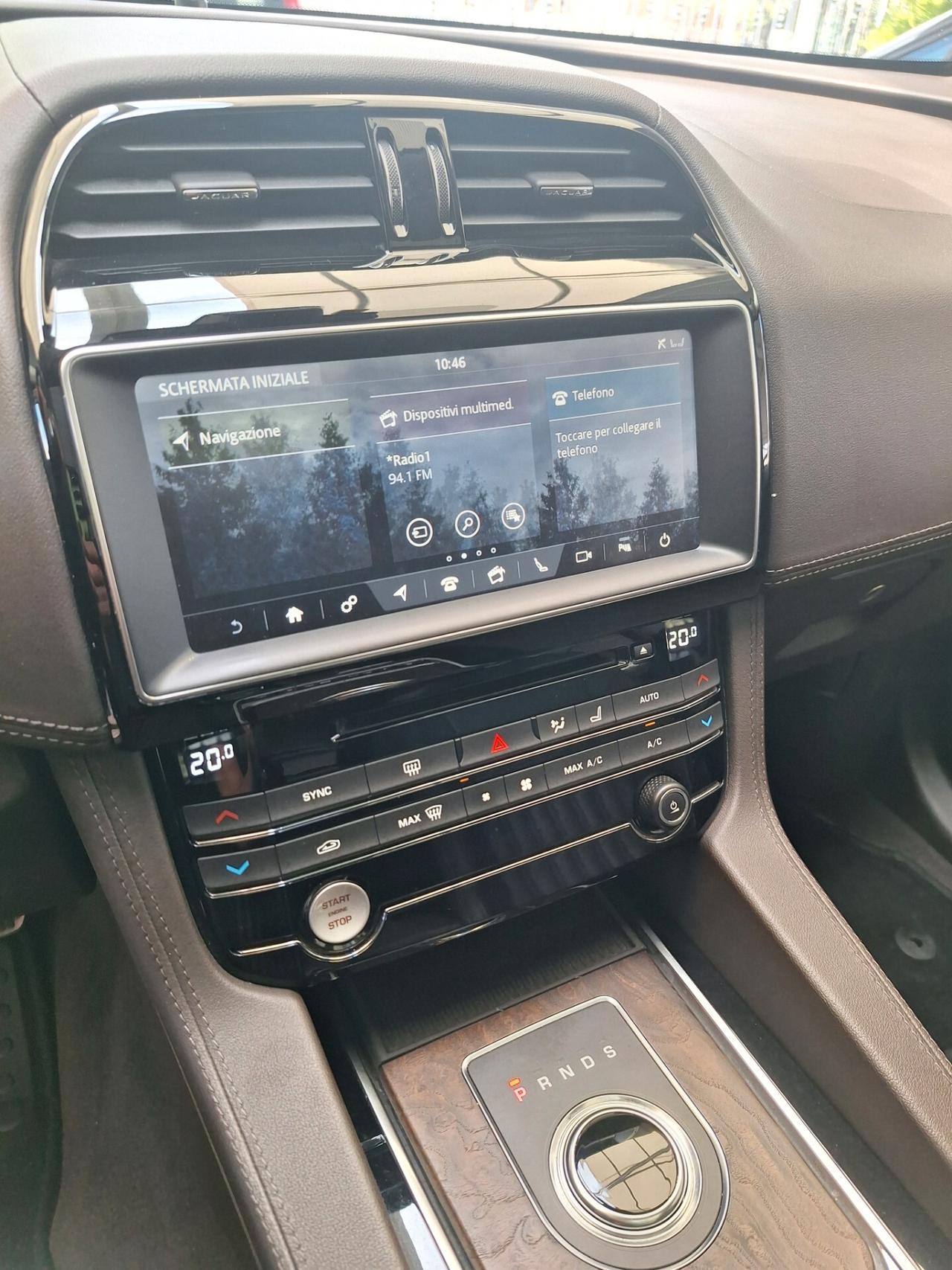 Jaguar F-Pace 2.0 D 240 CV AWD aut. Portfolio Tetto Panor Apribile