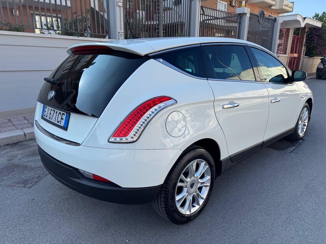 Lancia Delta 1.6 MJT DPF Gold