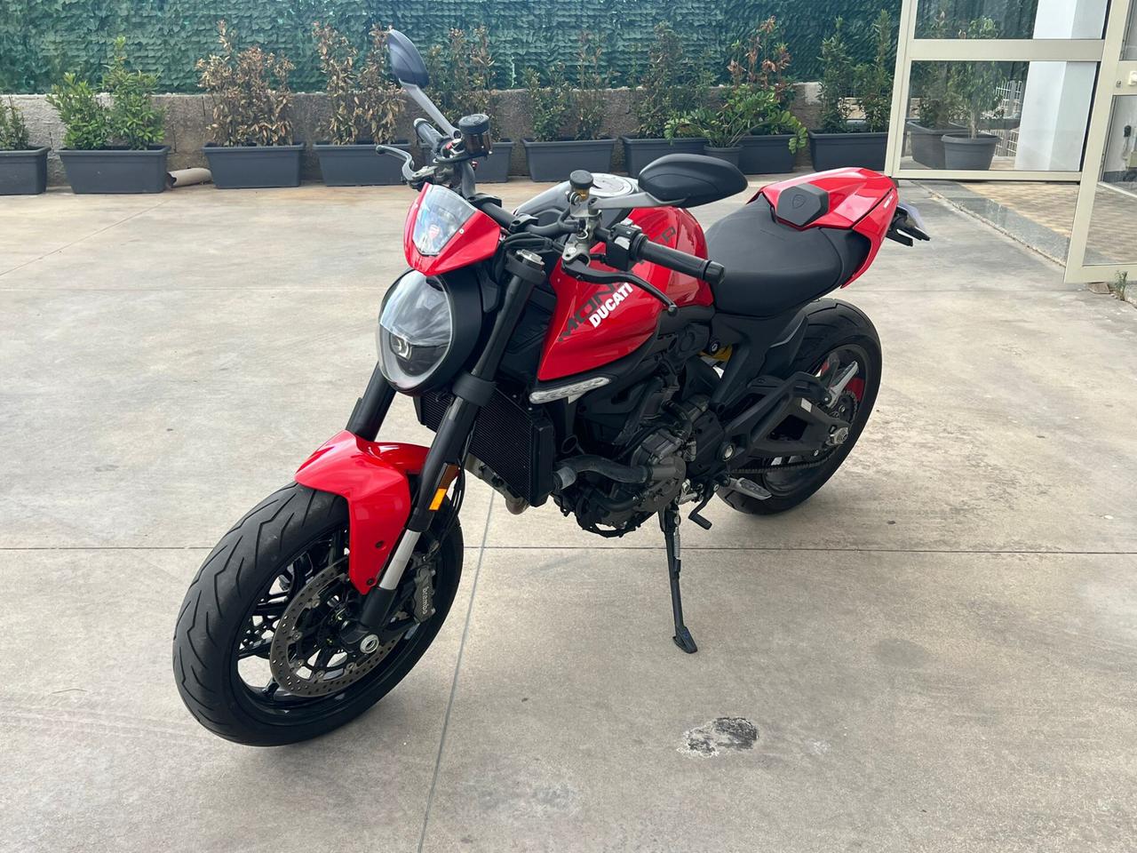 Ducati Monster 937 Plus