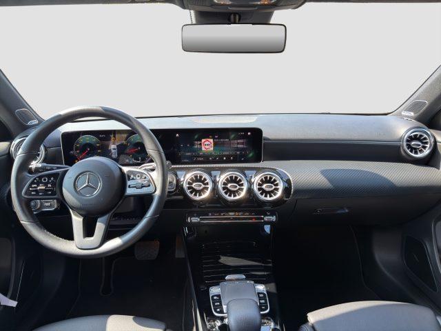 MERCEDES-BENZ A 180 A 200 Automatic Sport