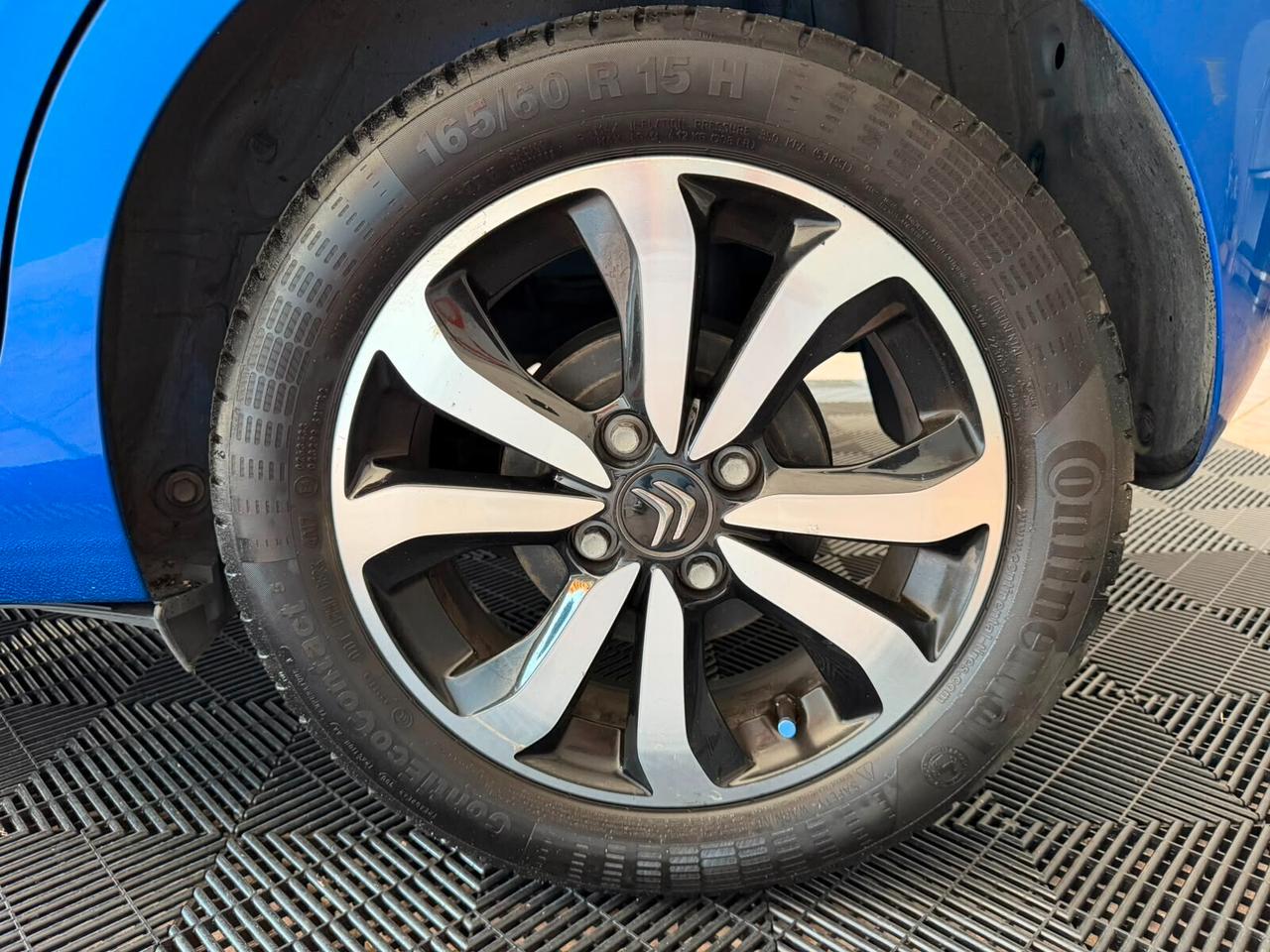 Citroen C1 VTi 72 S&S 5 porte Shine
