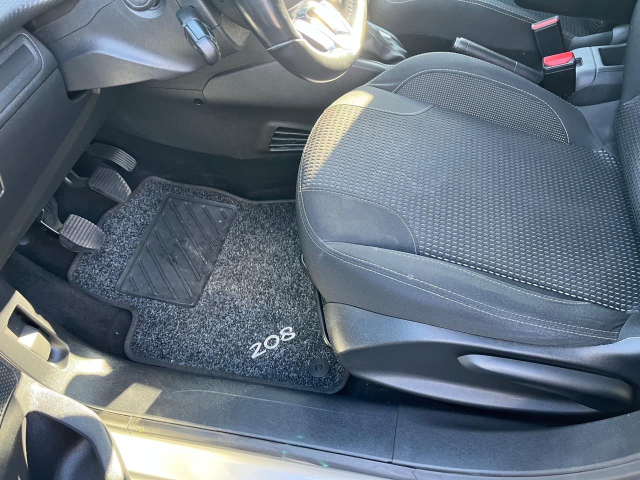 Peugeot 208 PureTech 82 3 porte Active
