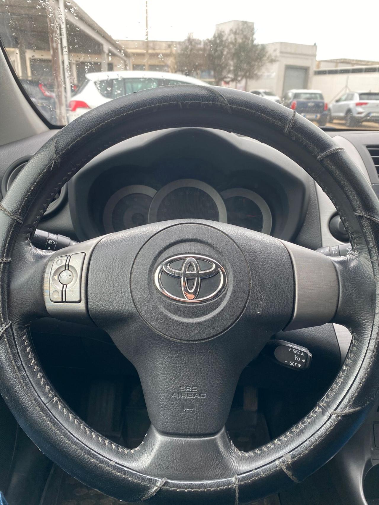 Toyota RAV 4 RAV4 2.2 D-4D 136 CV DPF Luxury