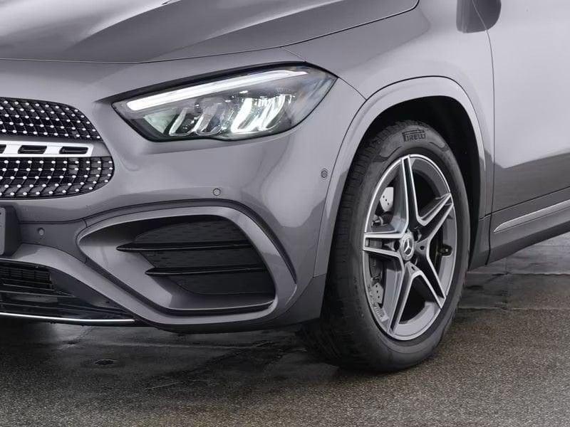 Mercedes-Benz GLA GLA 200 Automatic AMG Line Premium Camera 19" Mbux