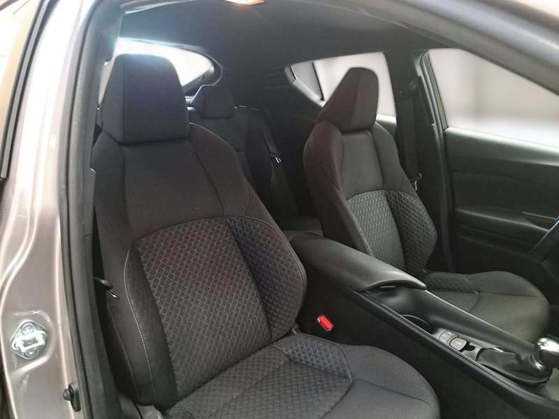 TOYOTA C-HR 1.8H 98CV E-CVT Business
