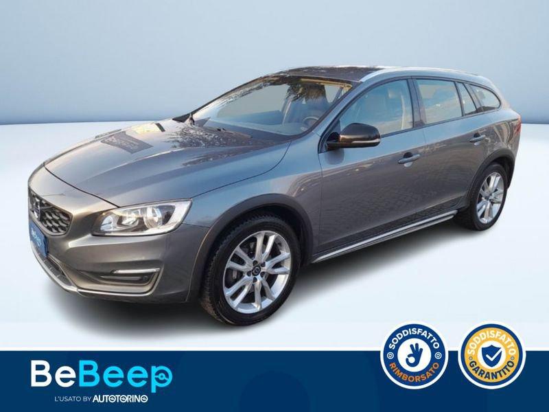 Volvo V60 Cross Country 2.4 D4 MOMENTUM AWD GEARTRONIC