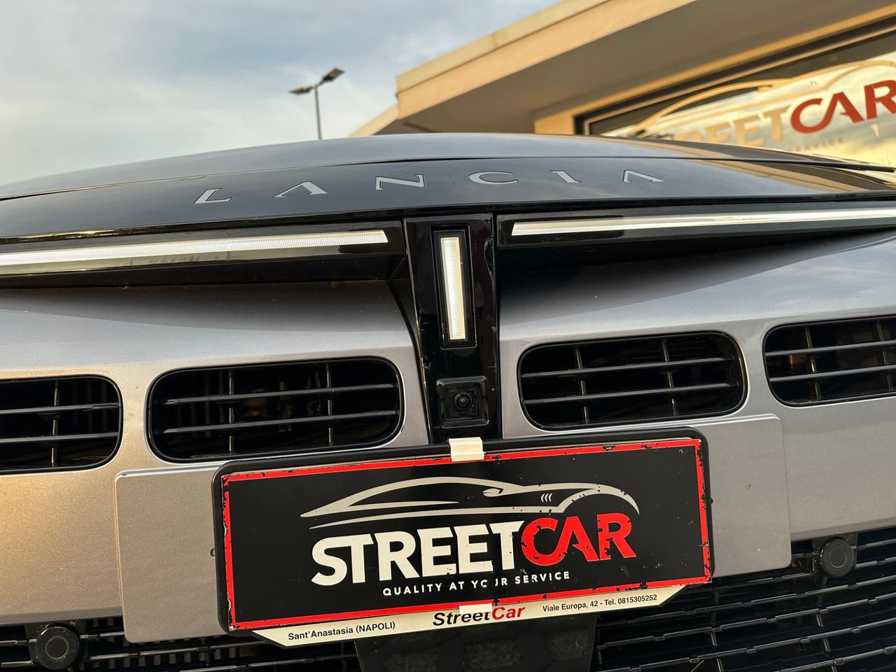 Lancia Ypsilon Hybrid e-DCT LX