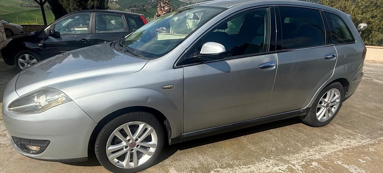 Fiat Croma 1.9 Multijet Active