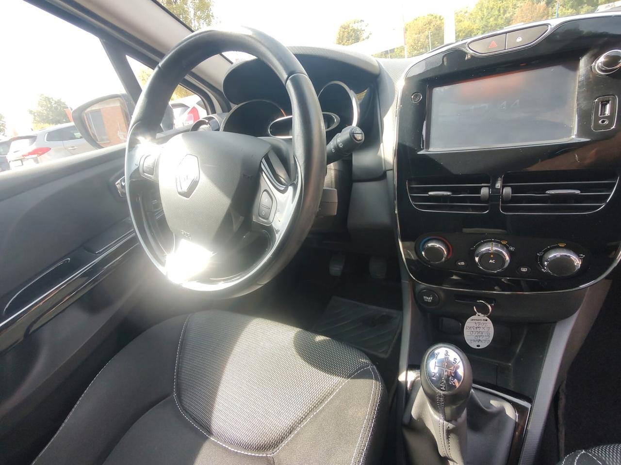 Renault Clio 1.2 75CV GPL 5 porte Live, BENZINA\GPL, OK NEOPATENTATI