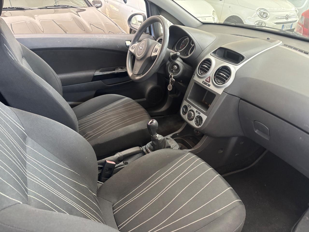 Opel Corsa 1.2 3 porte Enjoy