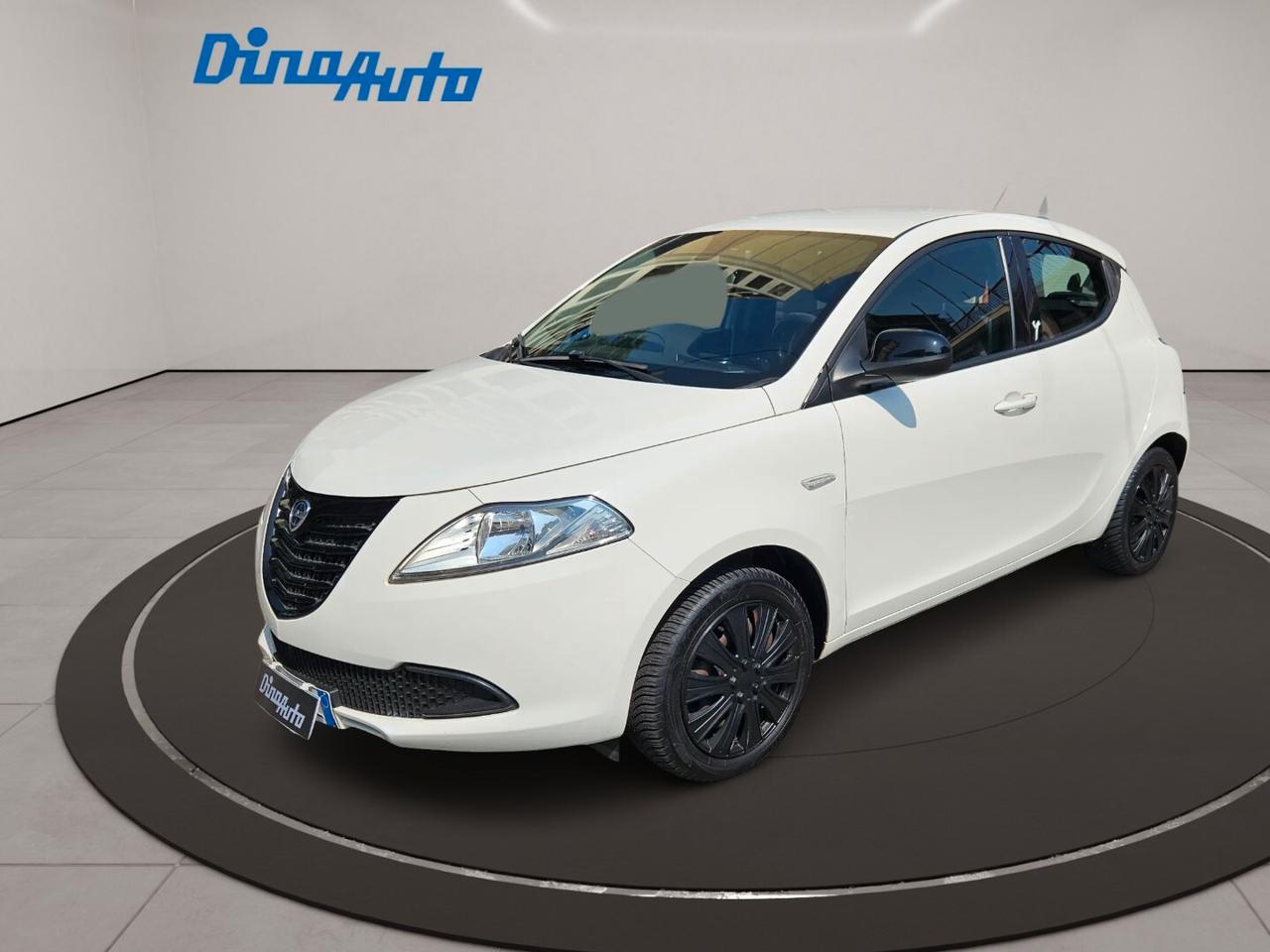 Lancia Ypsilon 1.2 69 CV 5 porte Elefantino