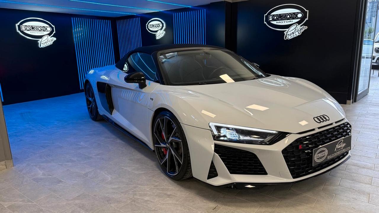 Audi R8 SPYDER 5.2TFSI V10 RWD S-TRONIC 2020