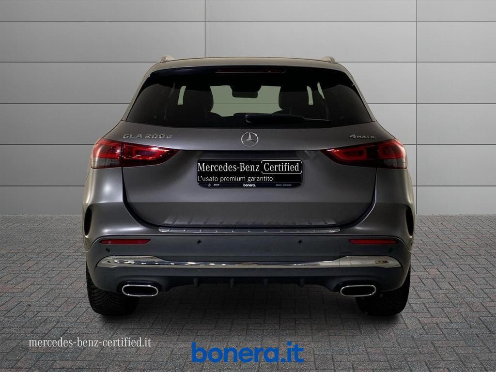 Mercedes GLA 200 200 D Premium 4Matic 8G-DCT