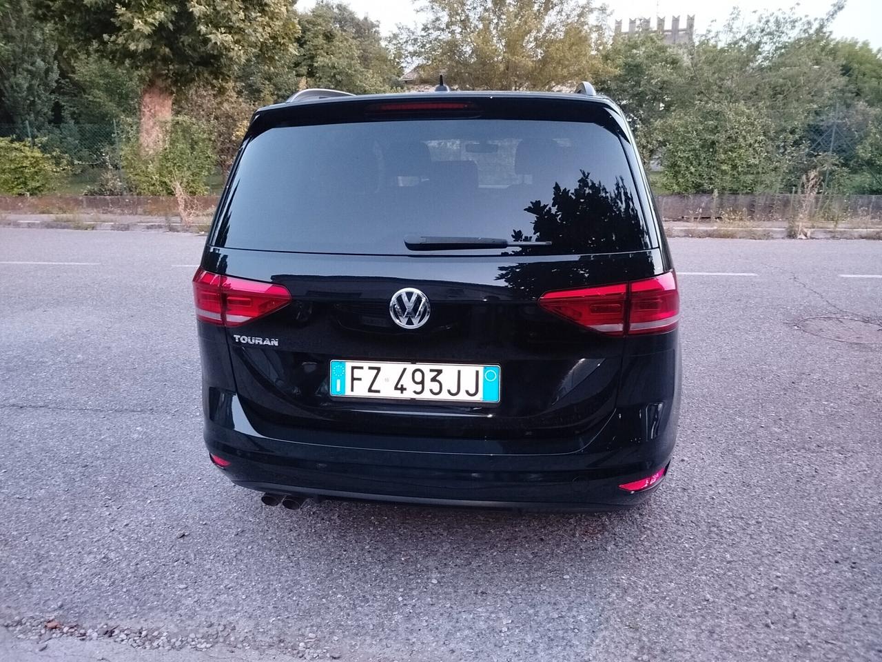 Volkswagen Touran 2.0 TDI 150 CV SCR DSG Business BlueMotion Technology