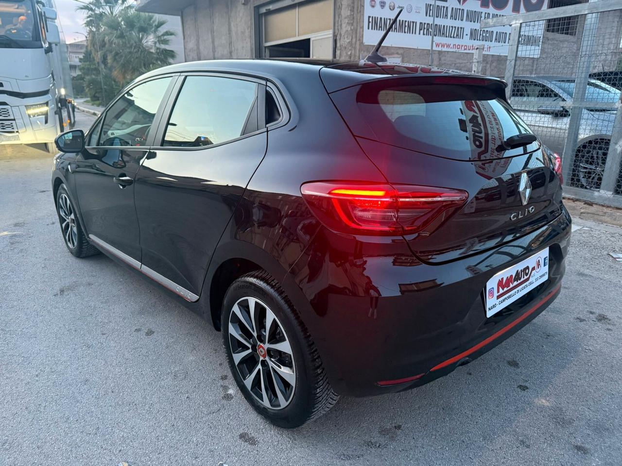 Renault Clio TCe 90 CV 5 porte Intens