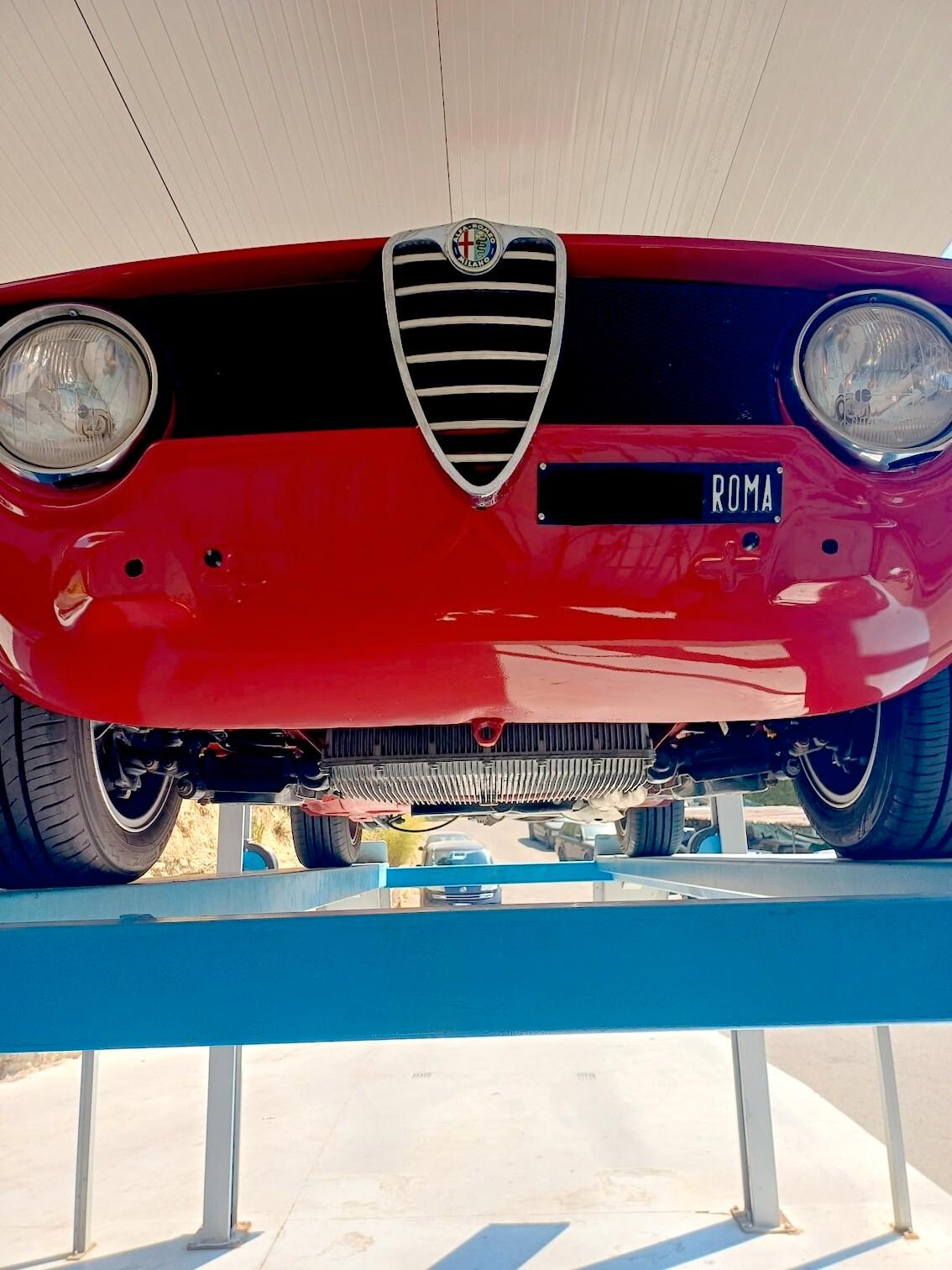 Alfa Romeo GT 1300 Scalino