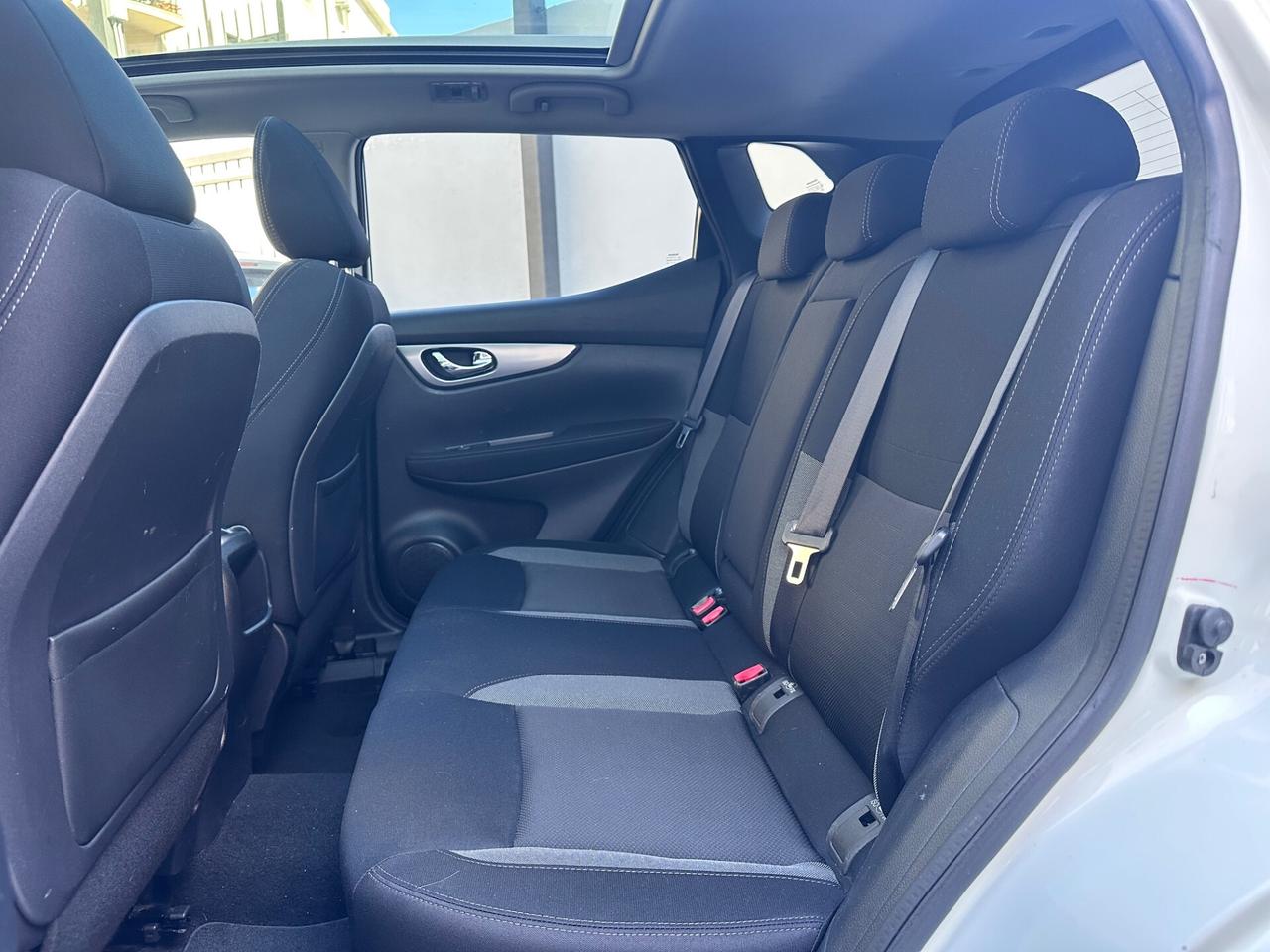 Nissan Qashqai 1.5 dCi N-Connecta