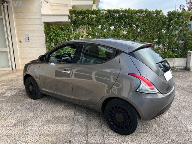 LANCIA Ypsilon 1.0 FireFly 5 porte S&S Hybrid