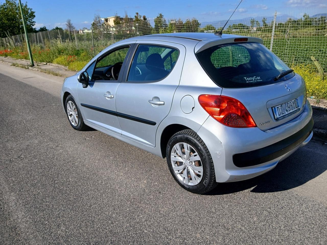 Peugeot207 1.4HDi 70CV 5p. PERFETTE CONDIZIONI