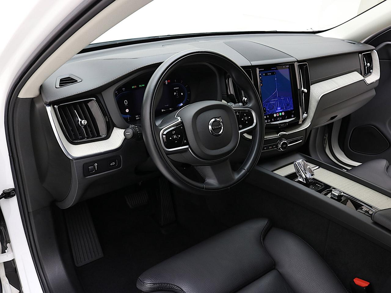 Volvo XC60 B4 AWD auto Inscription TETTO APRIBILE