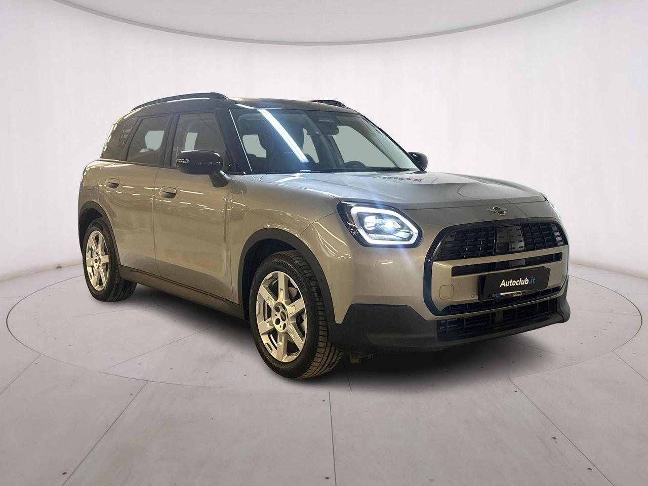 MINI Countryman D 48V "Pacchetto M" Classic