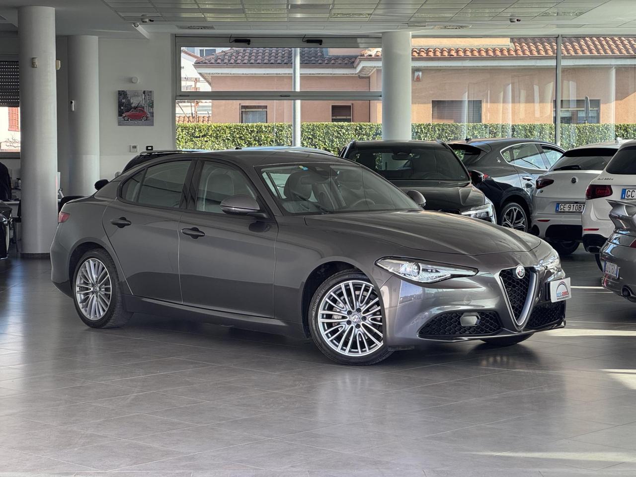 Alfa Romeo Giulia Giulia 2.2 t Super 160cv auto my19