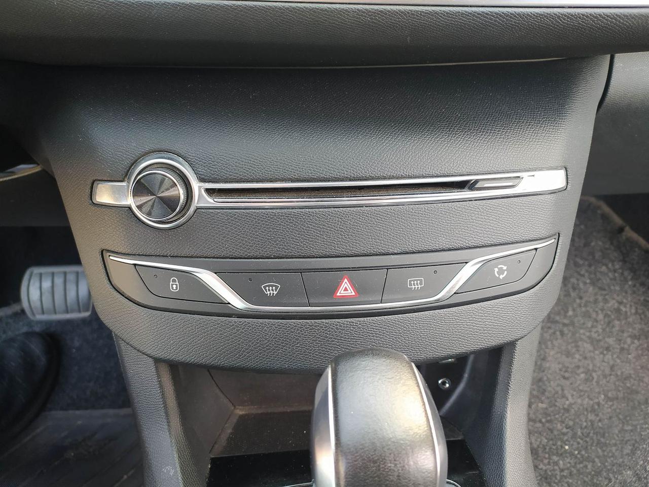 Peugeot 308 GT Line 1.6 Blue HDI 120 #6324