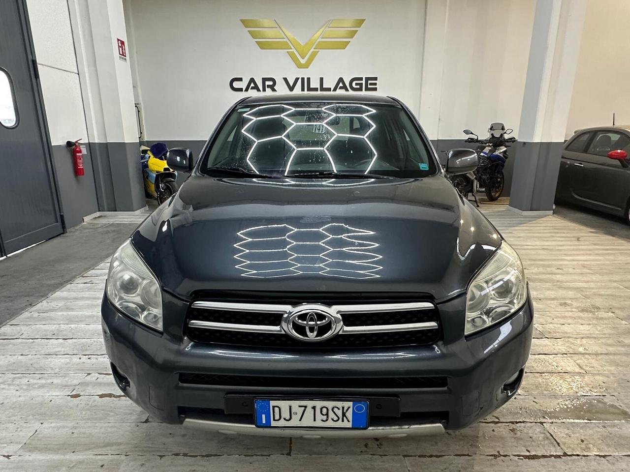 Toyota RAV 4 RAV4 2.2 D-4D 136 CV Luxury
