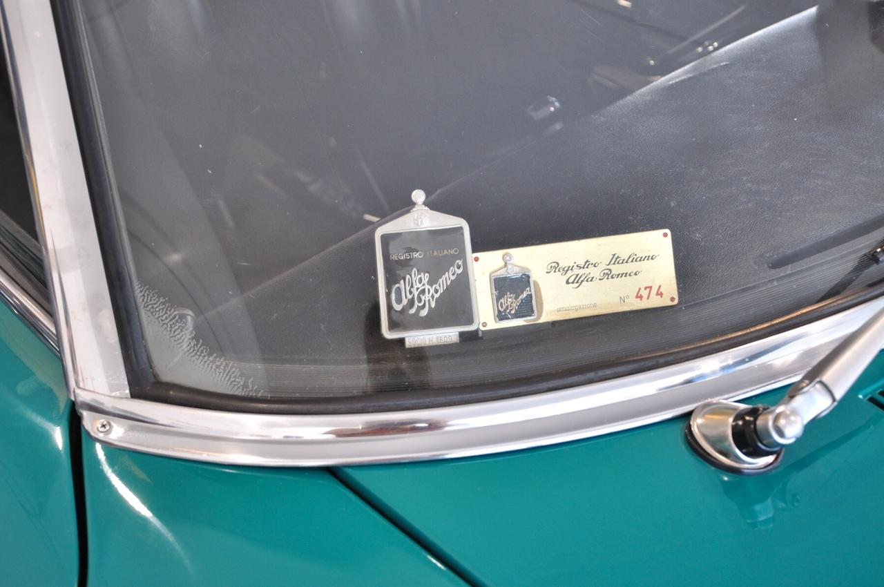 Alfa Romeo Spider 1300 Junior Duetto osso di seppia RIAR conservata