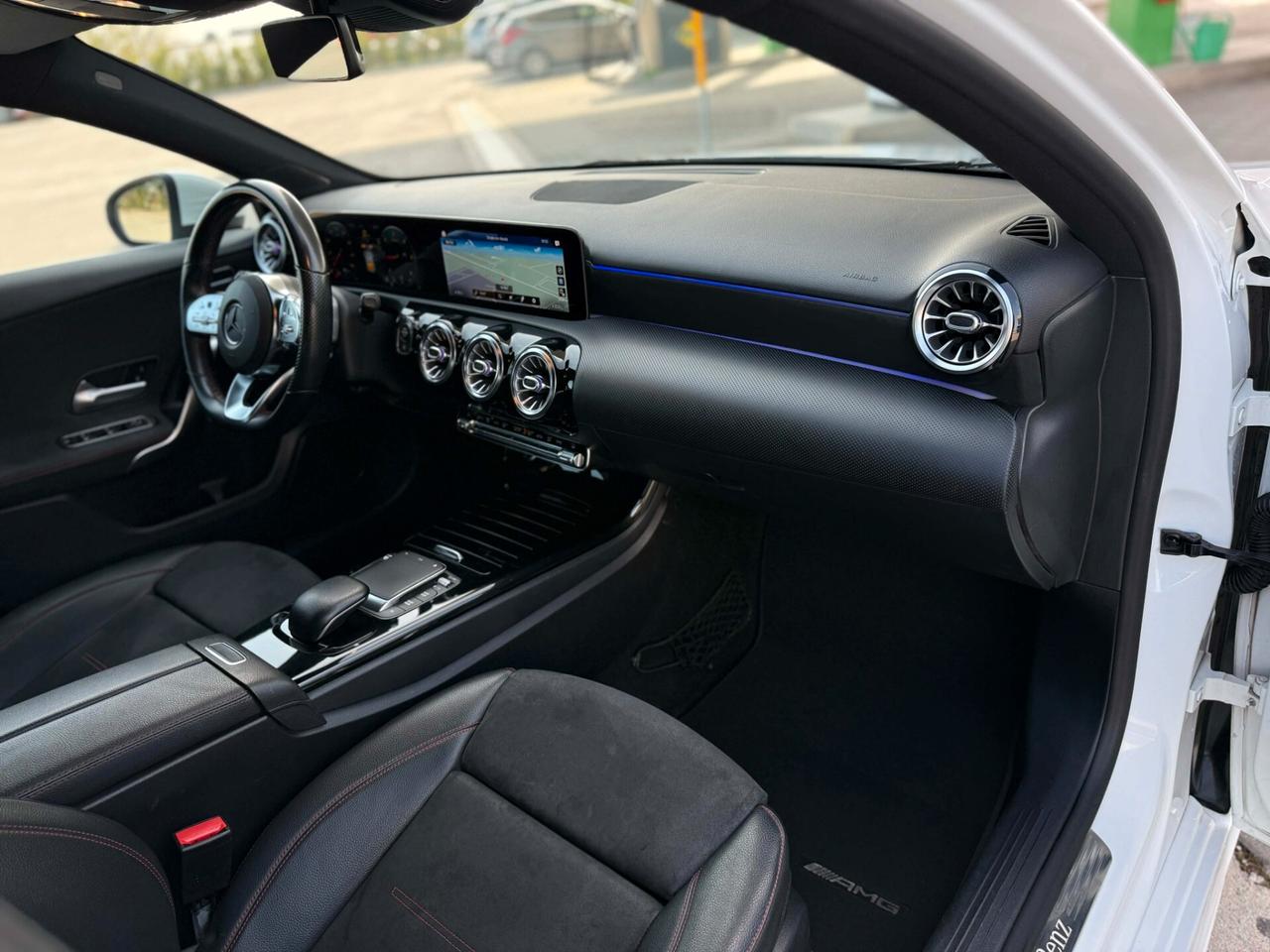 Mercedes-benz A 180 d Automatic Premium/18/BELLA