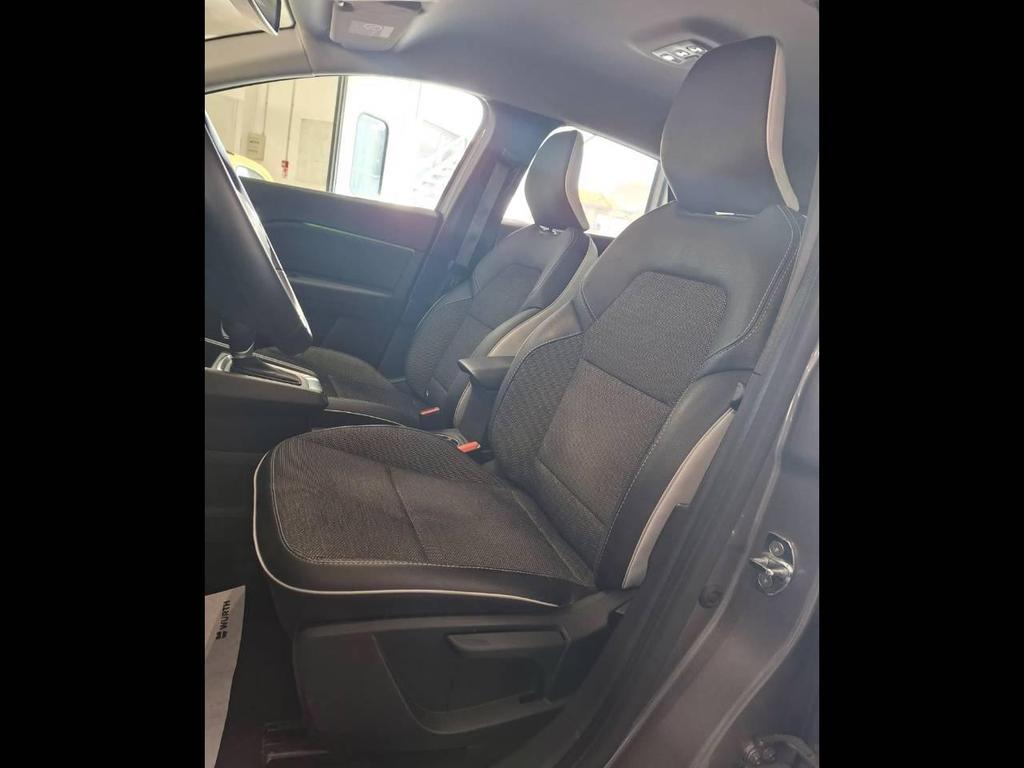 Renault Captur 1.6 Hybrid Zen E-Tech Auto